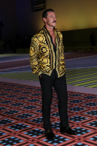 Look 2